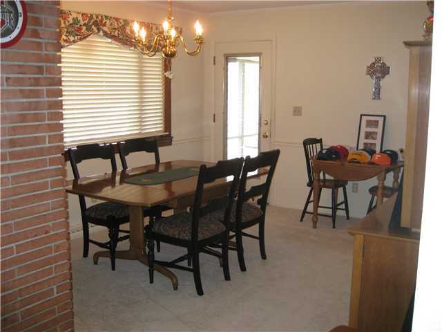 3073 Edgefield Road Upper Arlington, OH 43221 - Photo 7 of 16