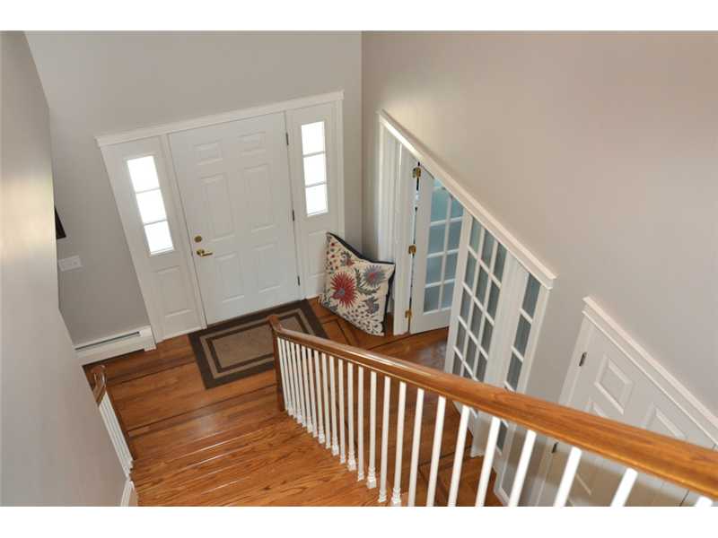 53 Asylum Road Warren, RI 02885 - Photo 21 of 25 Entry.