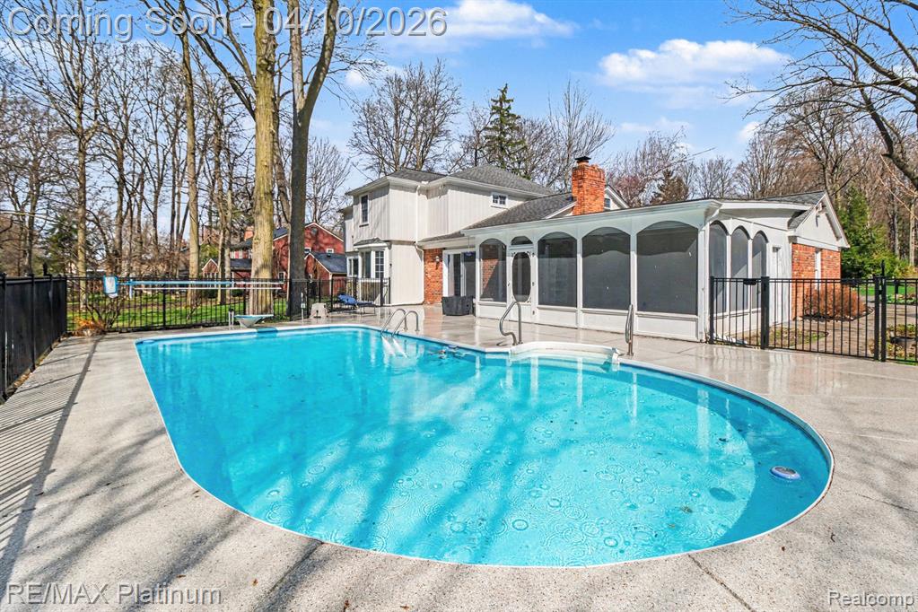 28861 Forest Ridge Drive Farmington, MI 48331 - Photo 34 of 39
