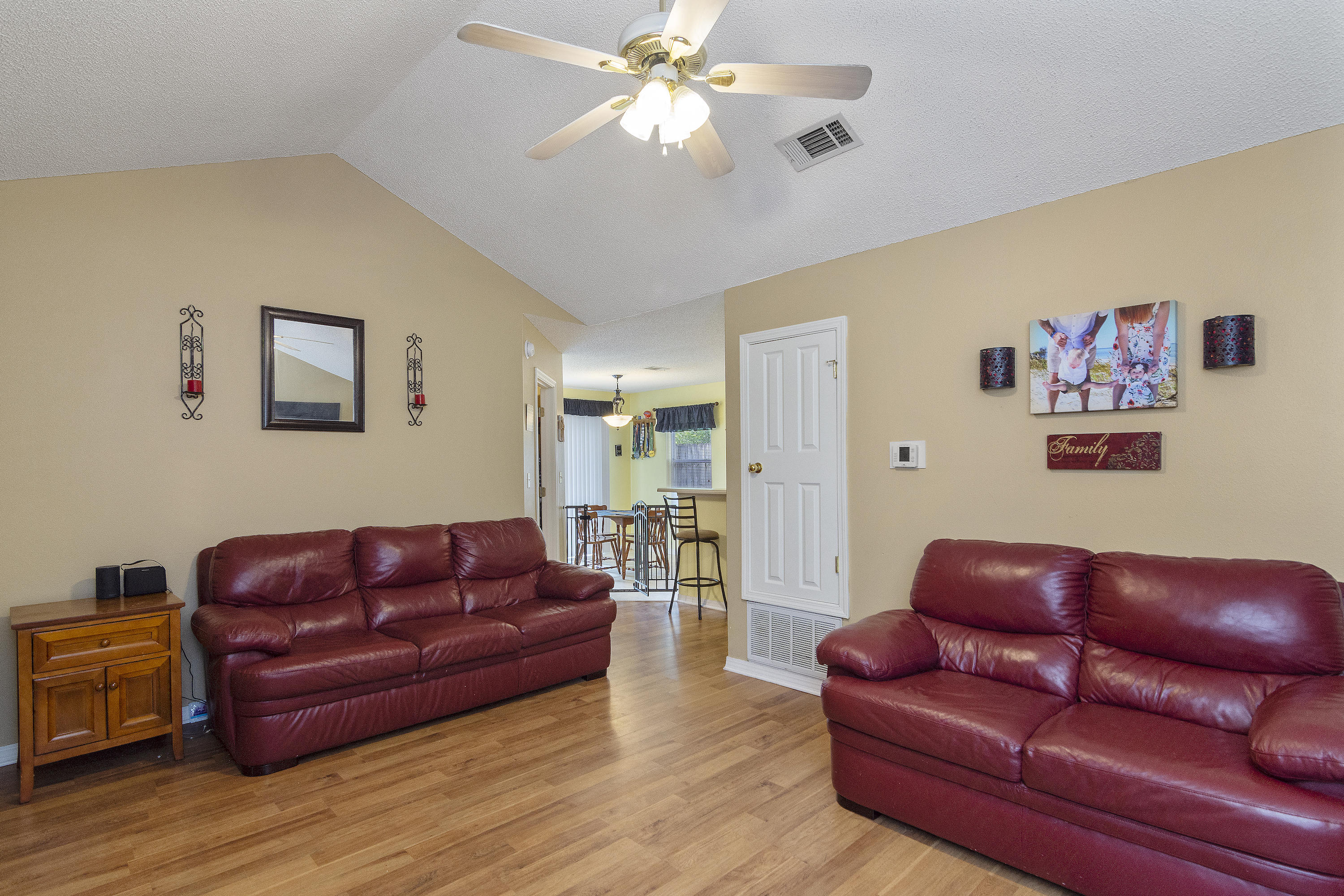 2953 Sholtz Avenue Crestview, FL 32539 - Photo 4 of 19