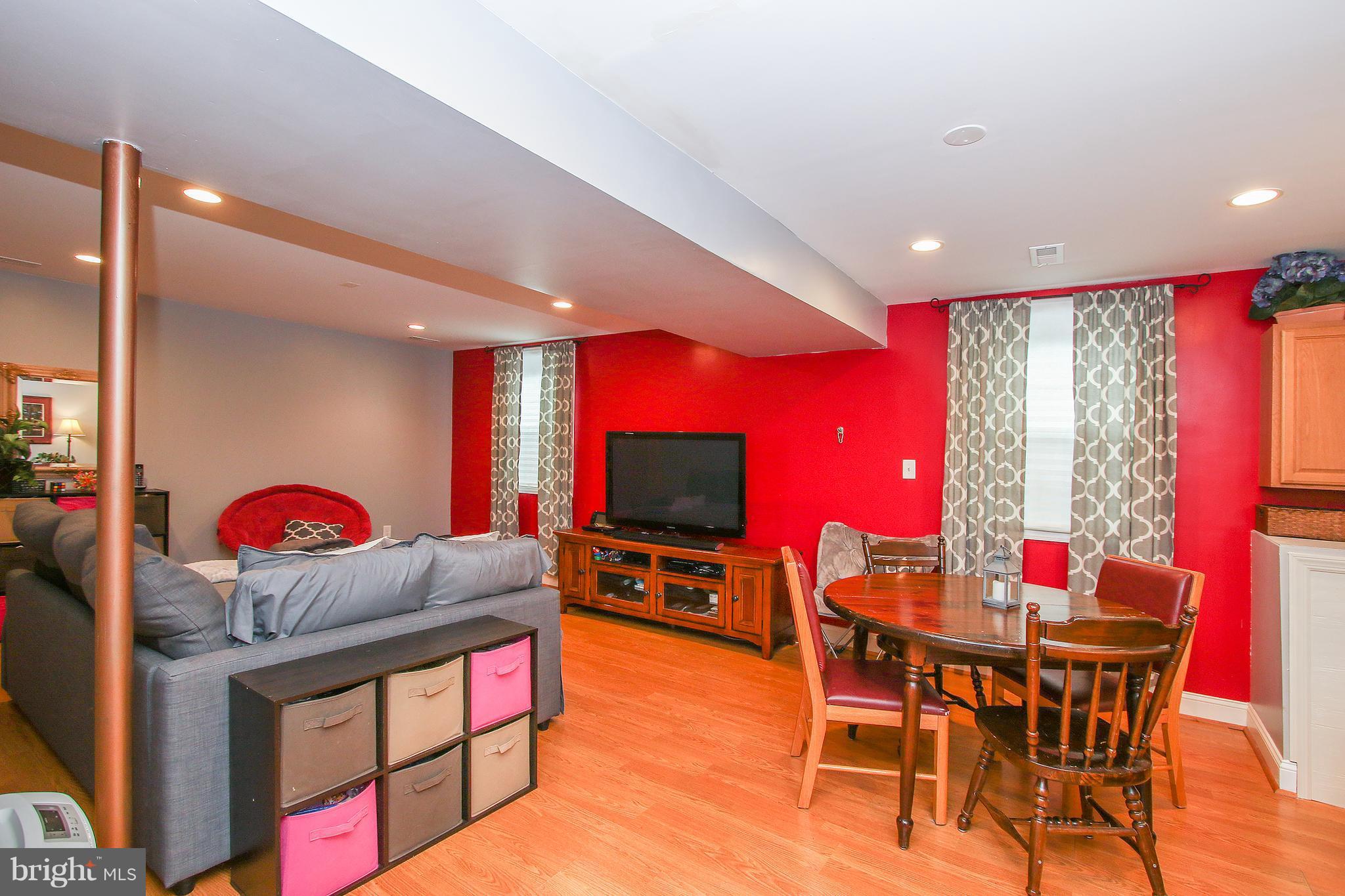 8273 Raindrop Way Springfield, VA 22153 - Photo 24 of 30 Bath