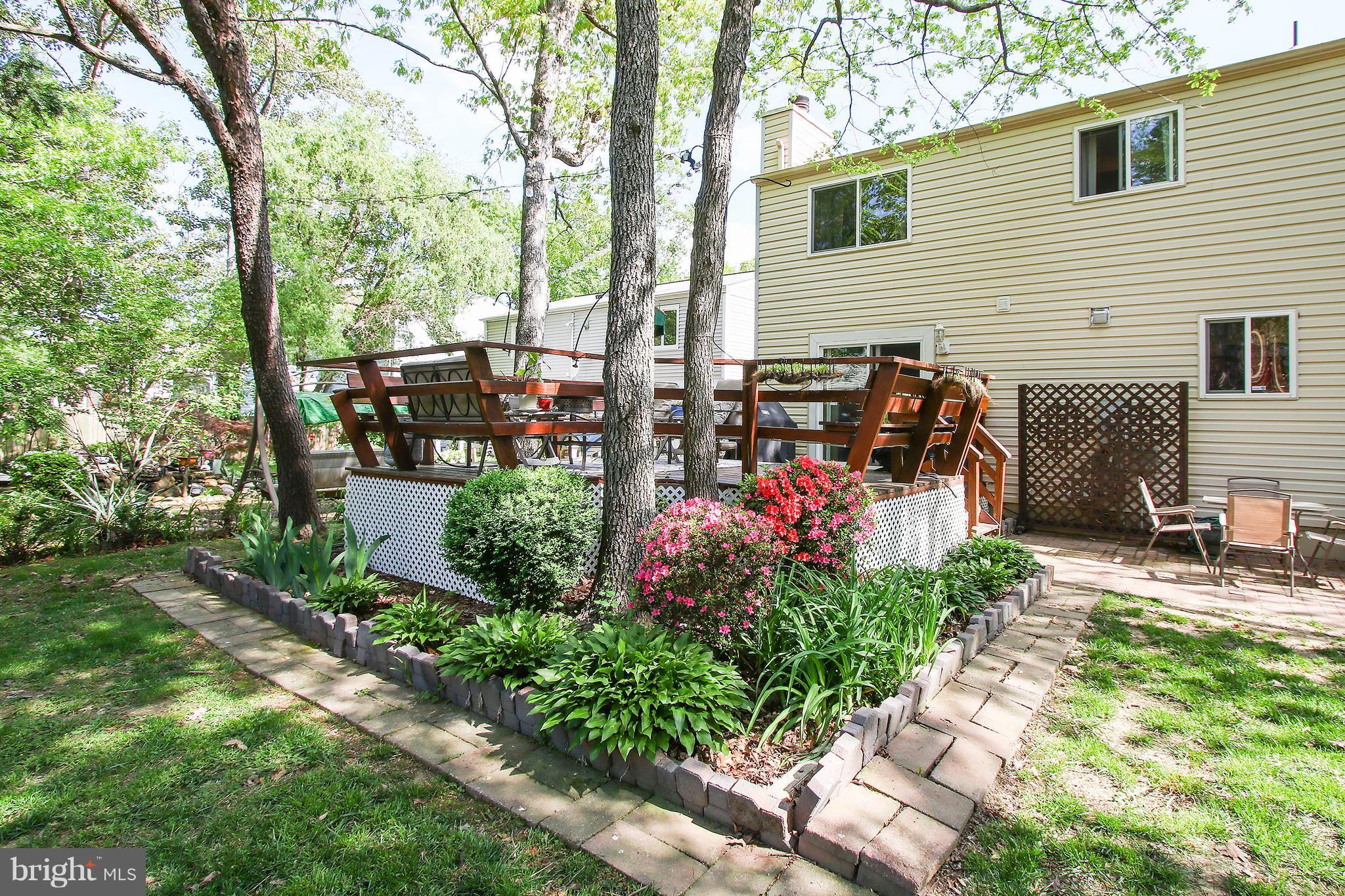 8273 Raindrop Way Springfield, VA 22153 - Photo 28 of 30 Exterior (Rear)