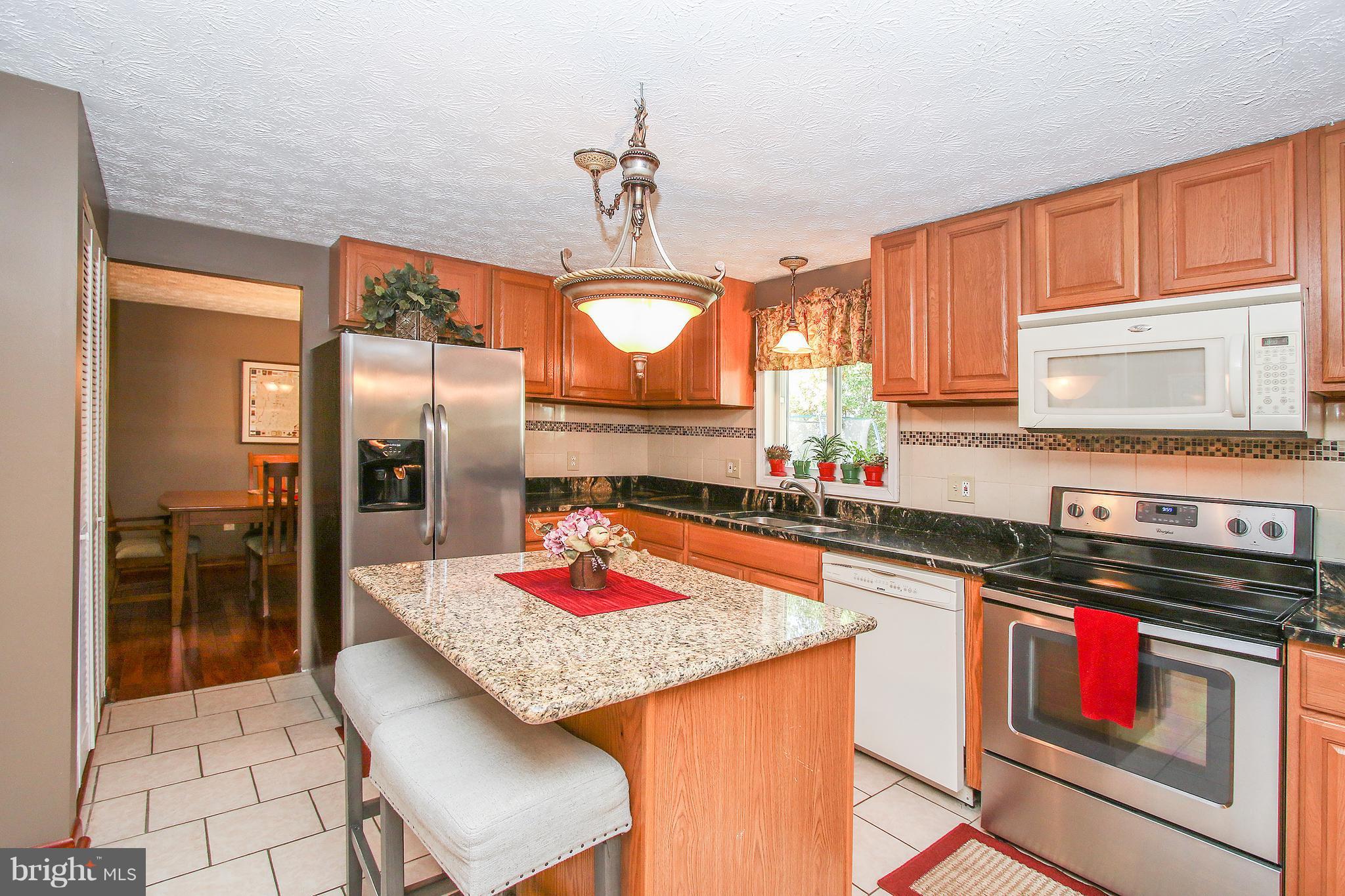 8273 Raindrop Way Springfield, VA 22153 - Photo 7 of 30 Kitchen