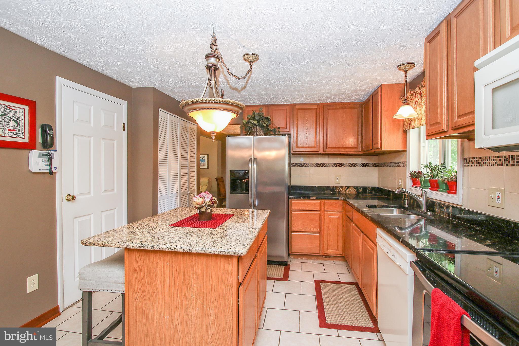 8273 Raindrop Way Springfield, VA 22153 - Photo 8 of 30 Kitchen