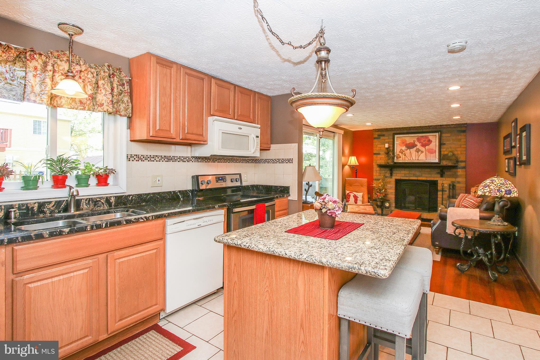 8273 Raindrop Way Springfield, VA 22153 - Photo 9 of 30 Kitchen