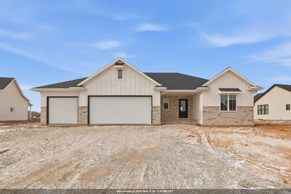 $649,900 | 248 Kerrigan Drive, Wrightstown, WI 54180