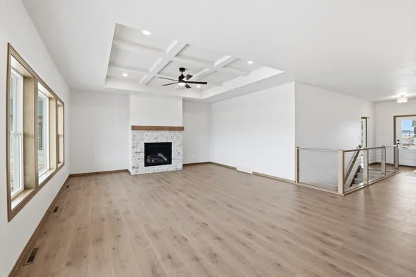 $649,900 | 248 Kerrigan Drive, Wrightstown, WI 54180