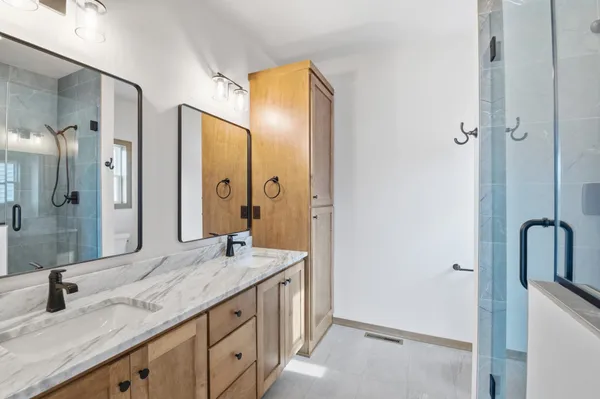 $649,900 | 248 Kerrigan Drive, Wrightstown, WI 54180