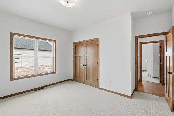 $649,900 | 248 Kerrigan Drive, Wrightstown, WI 54180