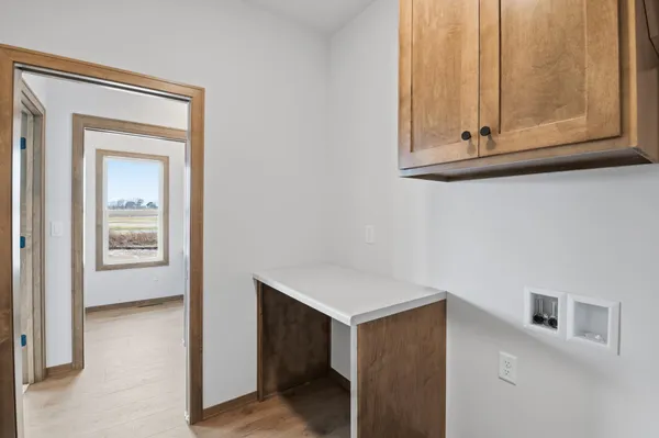 $649,900 | 248 Kerrigan Drive, Wrightstown, WI 54180