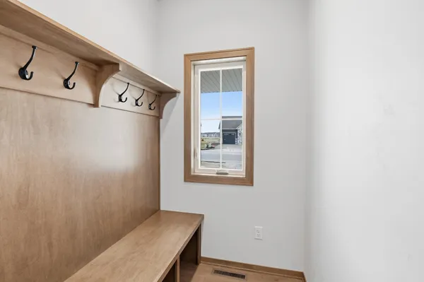 $649,900 | 248 Kerrigan Drive, Wrightstown, WI 54180