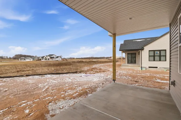 $649,900 | 248 Kerrigan Drive, Wrightstown, WI 54180