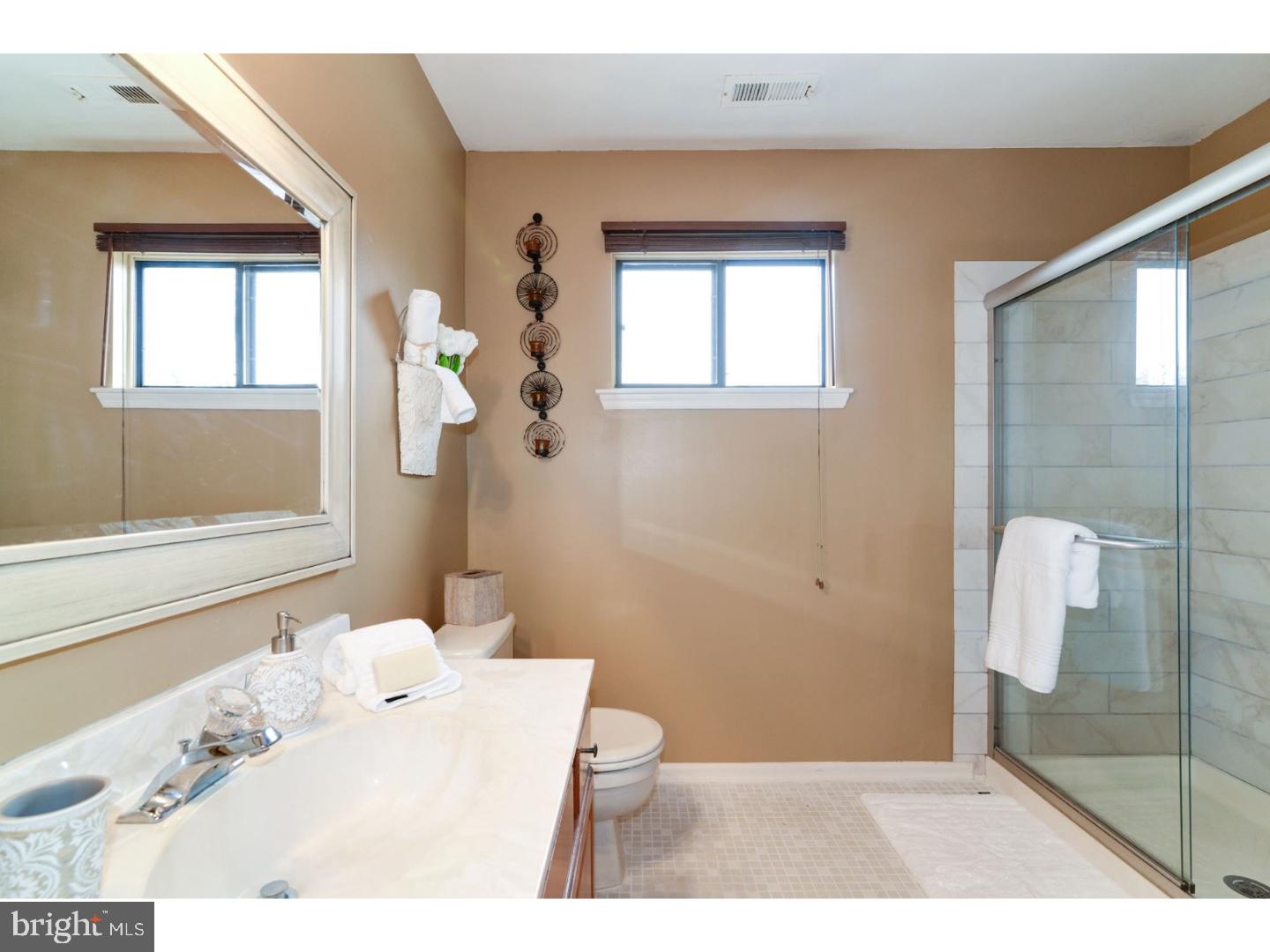 4002 B Chadbury Road Mount Laurel, NJ 08054 - Photo 16 of 25 Bathroom