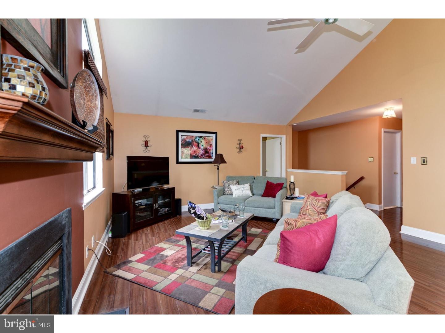 4002 B Chadbury Road Mount Laurel, NJ 08054 - Photo 8 of 25 Great Room