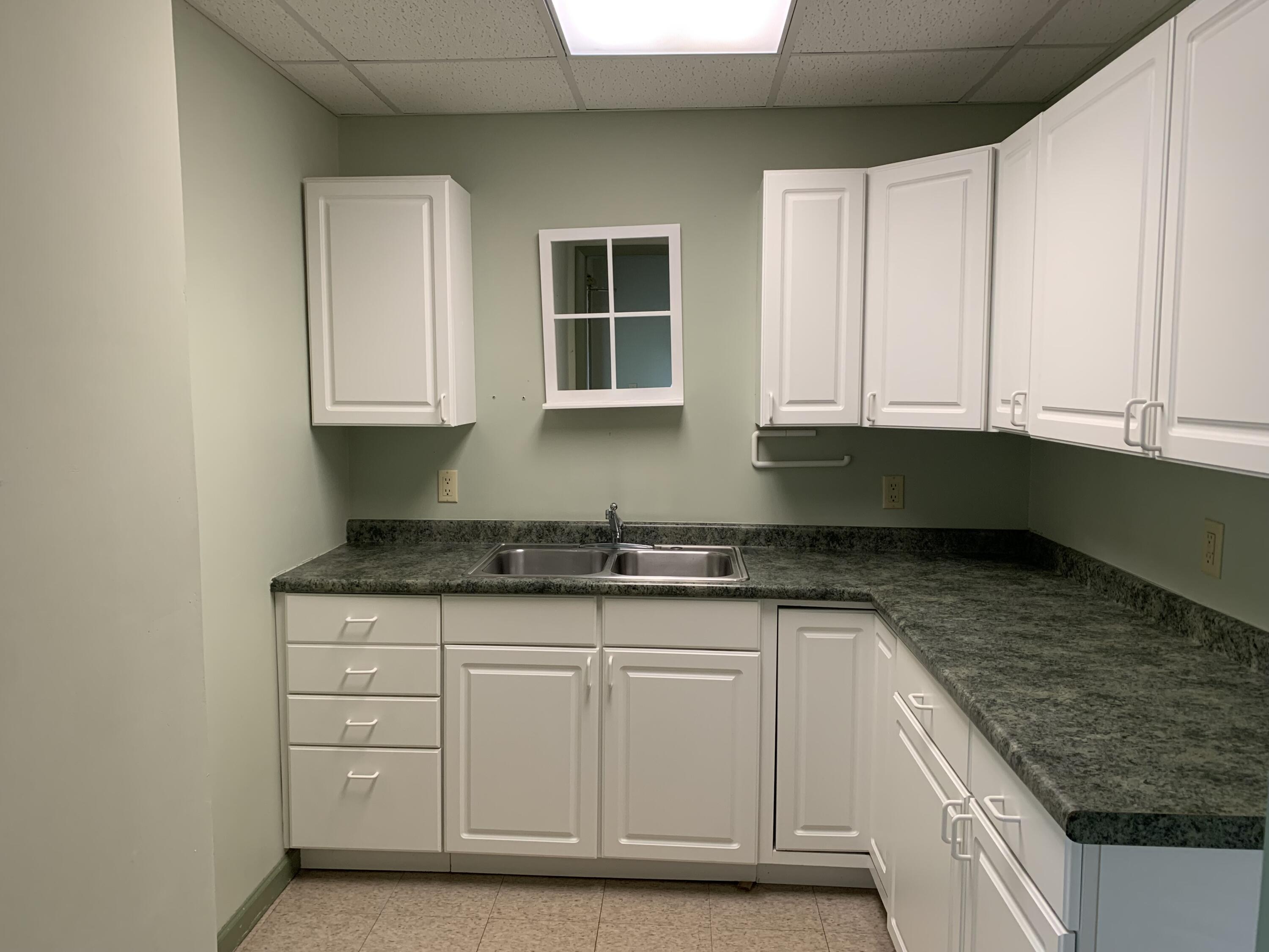 4017 Chamberlain Road Buchanan, MI 49107 - Photo 3 of 18 03