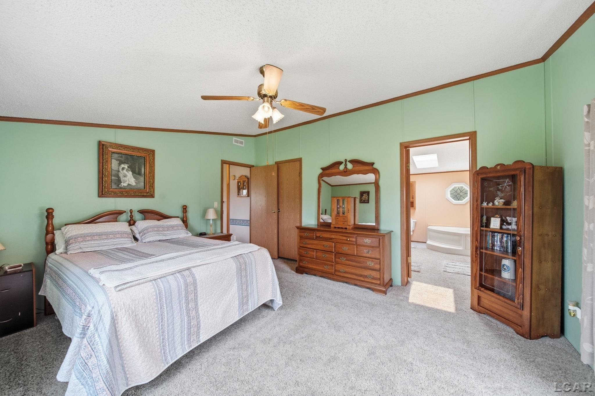 1052 Meanwell Road Dundee, MI 48131 - Photo 31 of 71 50215571-badc91c8-0902-4fb0-9981-d6d2775c9b16.JPG