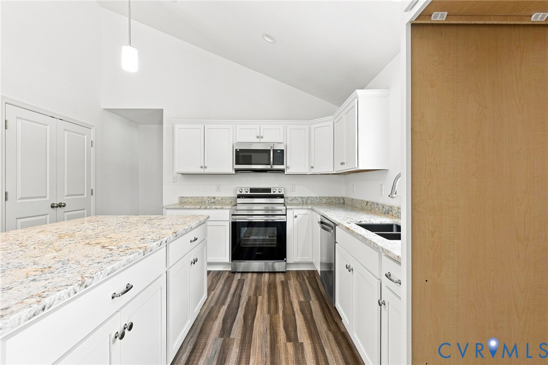 10123 Duncan Road Petersburg, VA 23803 - Photo 8 of 26 Gallery Image 8