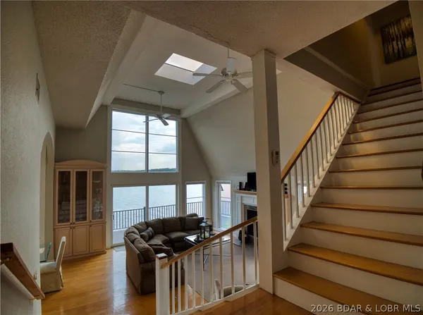 $945,000 | 87 Elbow Cay, Osage Beach, MO 65065