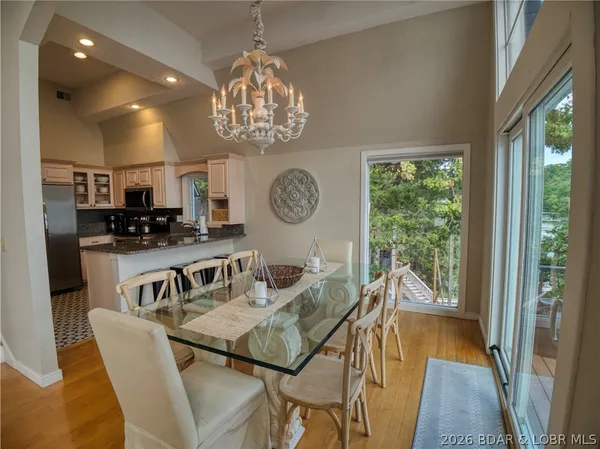 $945,000 | 87 Elbow Cay, Osage Beach, MO 65065