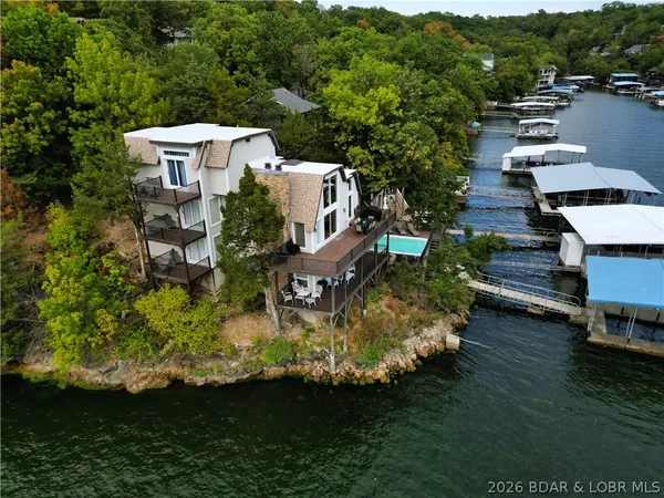 $945,000 | 87 Elbow Cay, Osage Beach, MO 65065