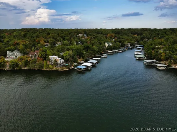 $945,000 | 87 Elbow Cay, Osage Beach, MO 65065