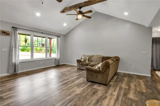 $379,900 | 9268 Foote Road, Royalton, NY 14001