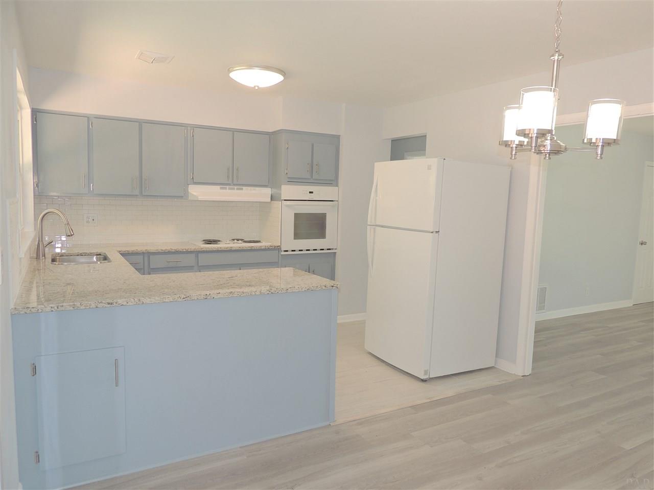 5611 Hibiscus Road Pensacola, FL 32504 - Photo 8 of 50 Gallery Image 8