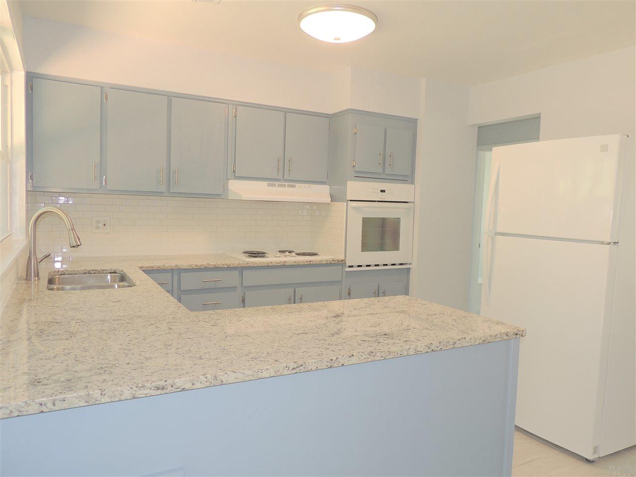 5611 Hibiscus Road Pensacola, FL 32504 - Photo 10 of 50 Gallery Image 10