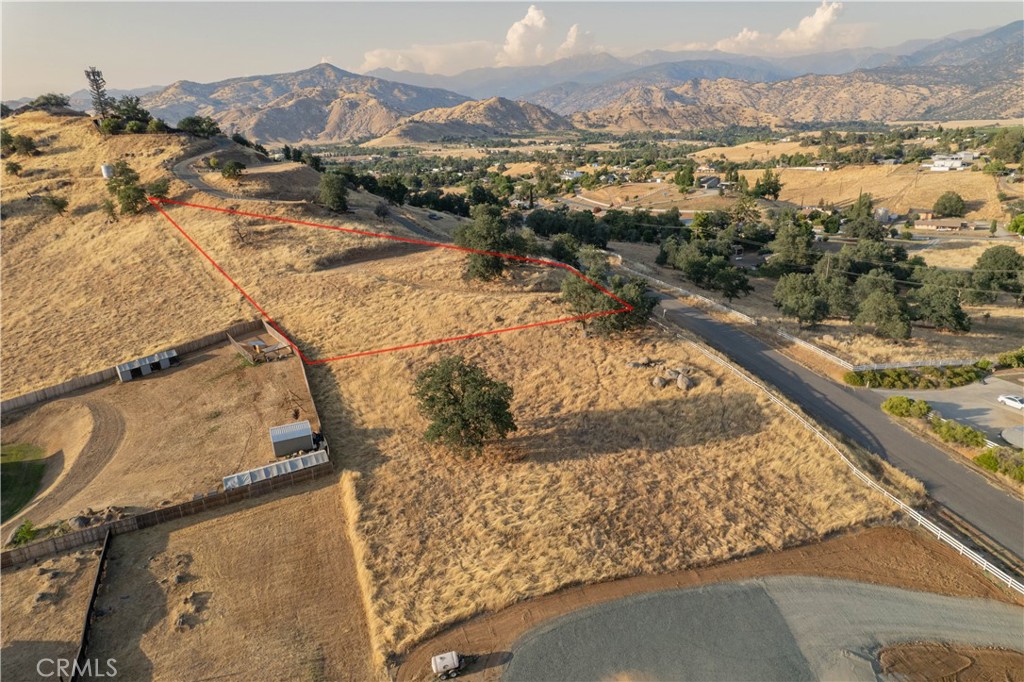16295 Wrangler Drive Springville, CA 93265 - Photo 7 of 9 a view of a city