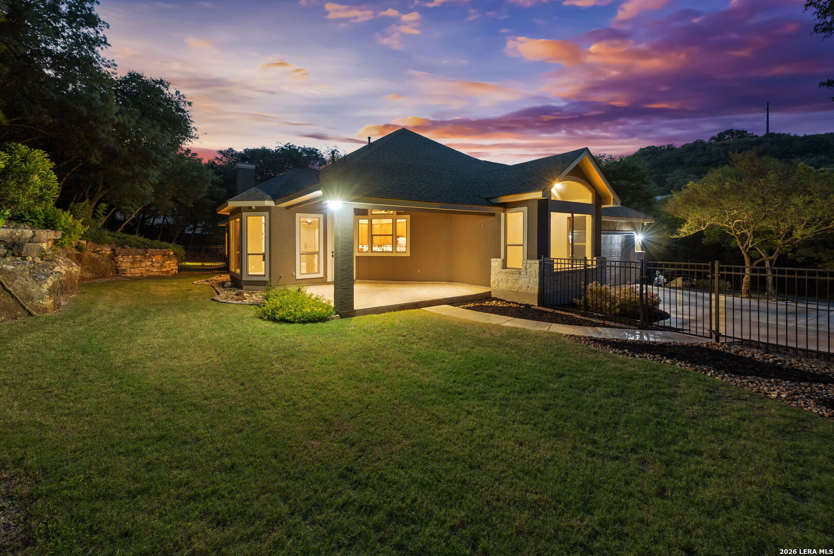 14740 Chinquapin Helotes, TX 78023 - Photo 16 of 47