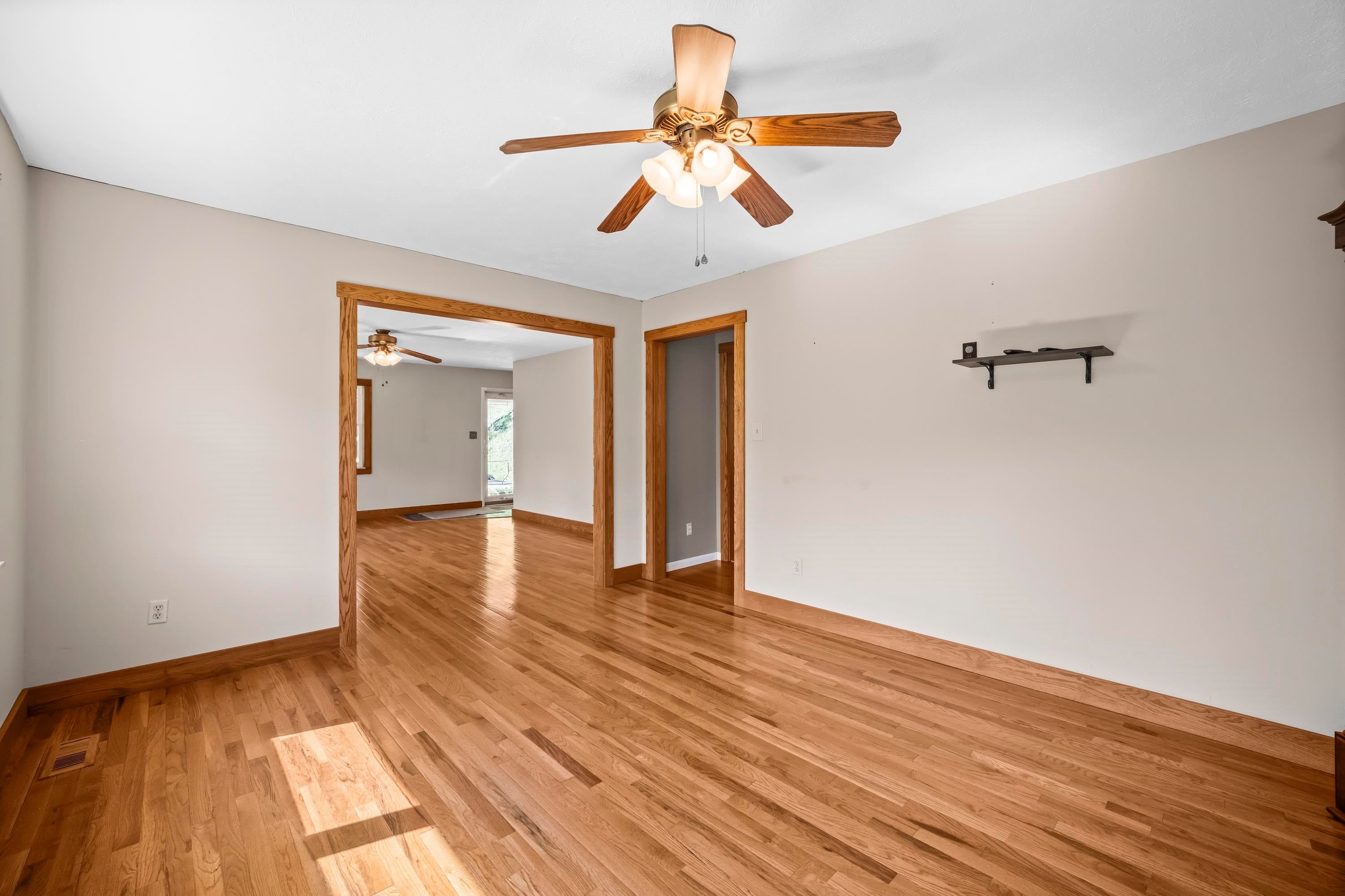 4459 5th Street Road Huntington, WV 25701 - Photo 7 of 30 Gallery Image 7