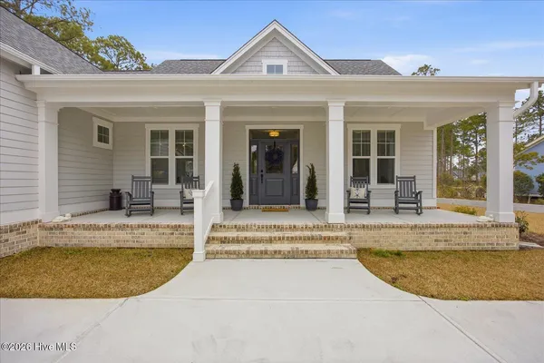 $669,900 | 678 Breezewood Drive Southeast, Bolivia, NC 28422
