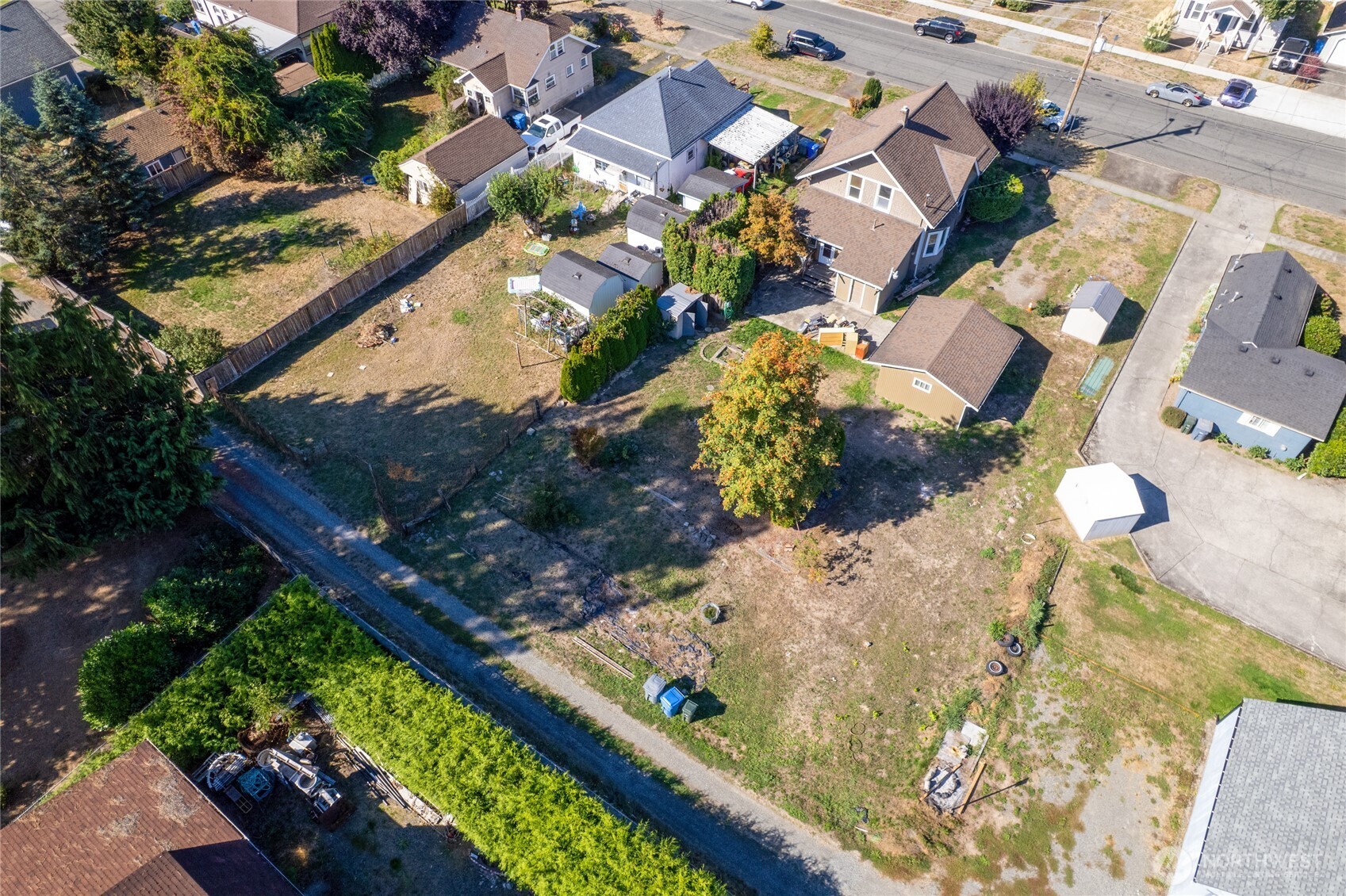 1118 Thompson Street Sumner, WA 98390 - Photo 36 of 39 an aerial view of residential houses with outdoor space
