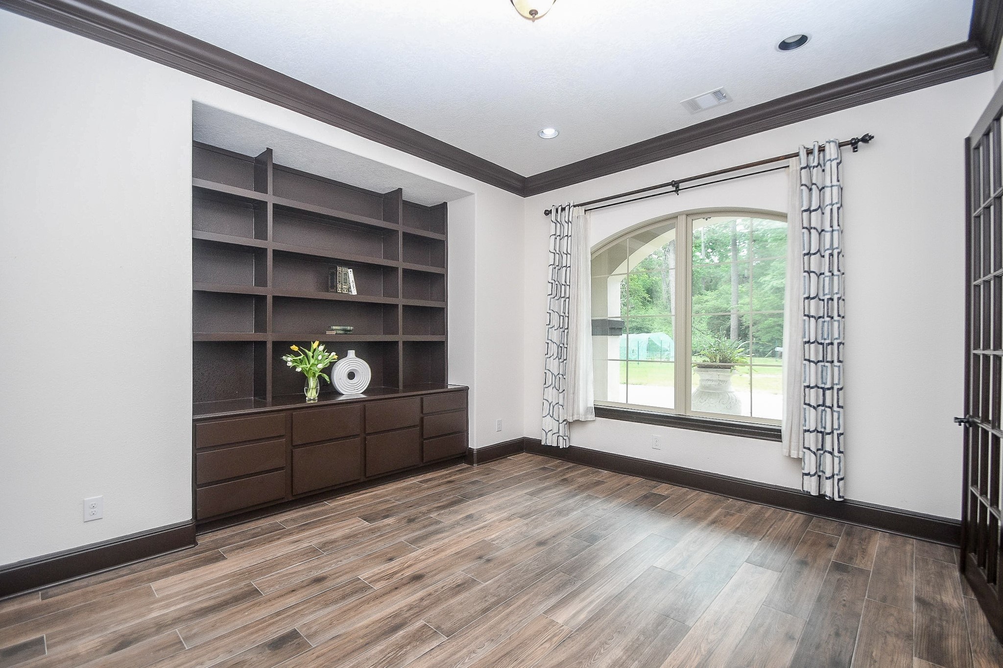 24387 Lenze Road Spring, TX 77389 - Photo 12 of 36 Office with built-in bookshelves