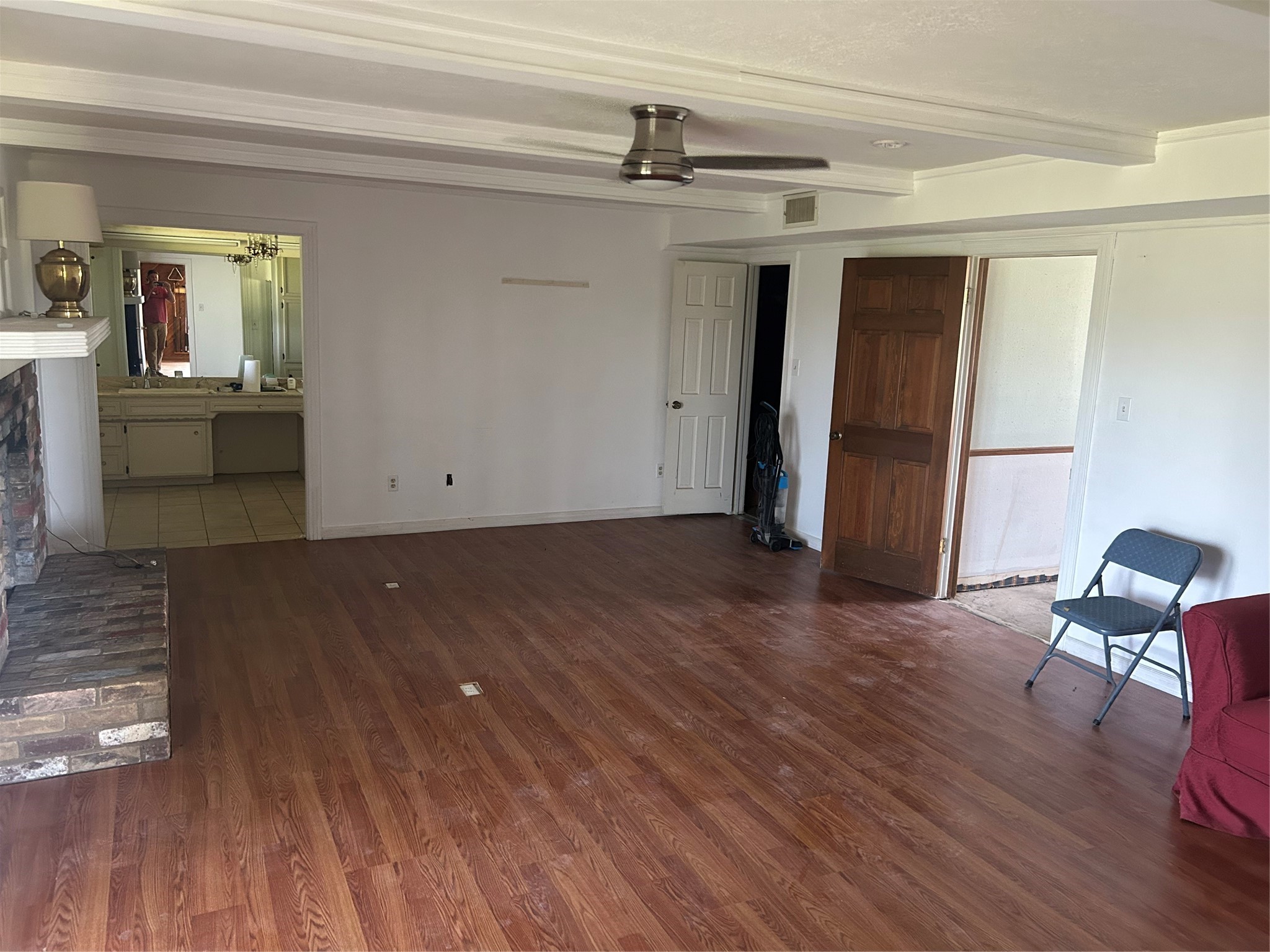6166 Fm 3060 Midway, TX 75852 - Photo 10 of 14 a view of a livingroom with wooden floor and furniture