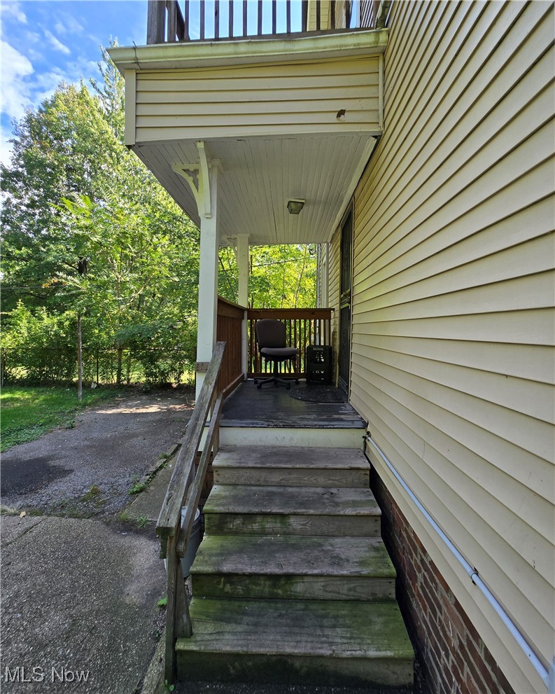 1727 Cliffview Road Cleveland, OH 44112 - Photo 8 of 50