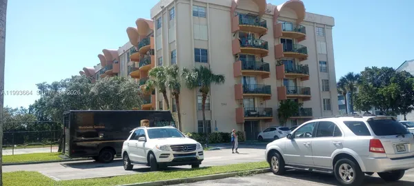 $1,850 | 9360 Fontainebleau Boulevard, Unit 104, Miami, FL 33172