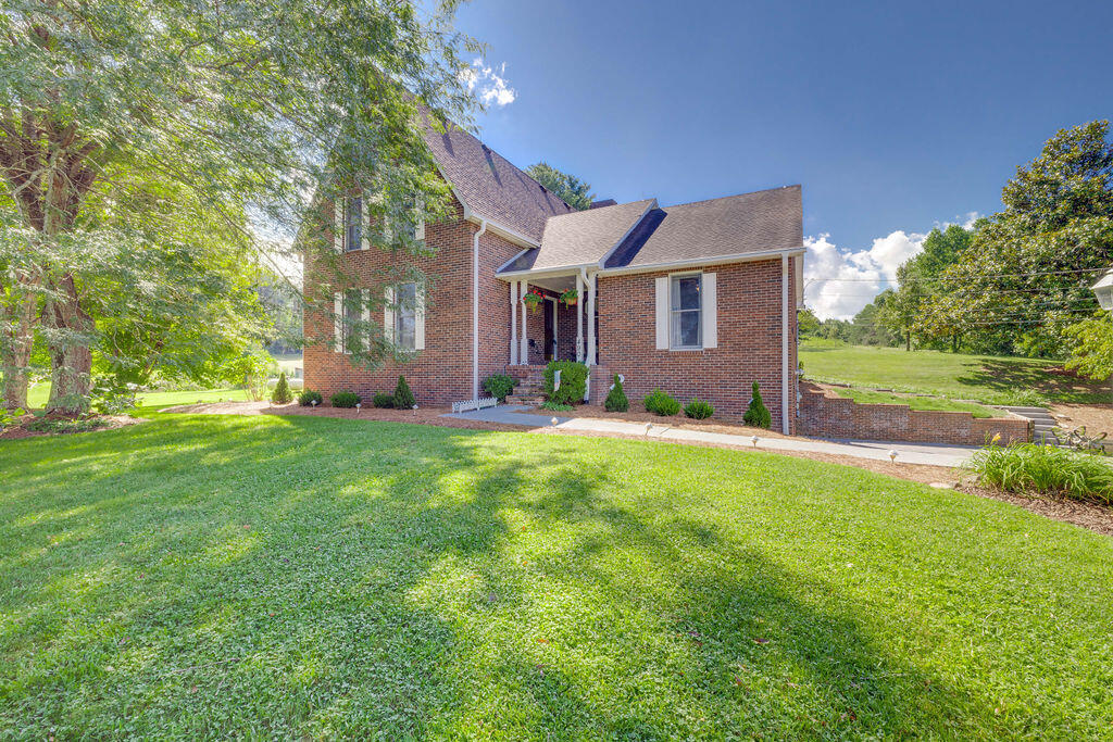 490 Summit Drive Jonesborough, TN 37659 - Photo 2 of 65 002