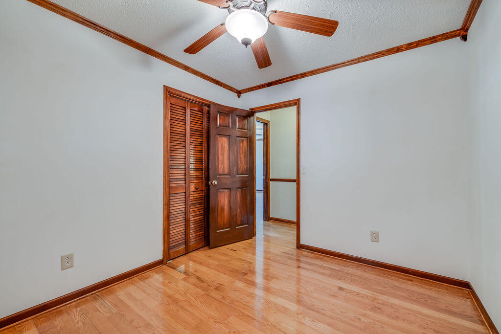 490 Summit Drive Jonesborough, TN 37659 - Photo 23 of 65 023