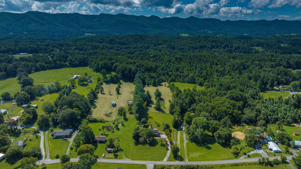 490 Summit Drive Jonesborough, TN 37659 - Photo 53 of 65 053