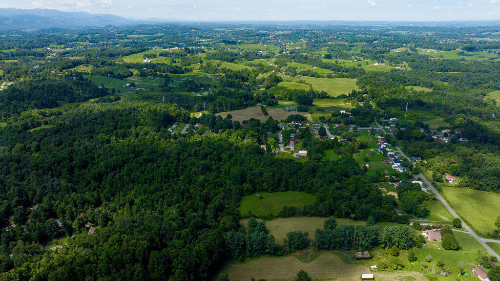 490 Summit Drive Jonesborough, TN 37659 - Photo 59 of 65 059