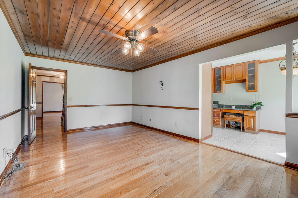 490 Summit Drive Jonesborough, TN 37659 - Photo 10 of 65 010