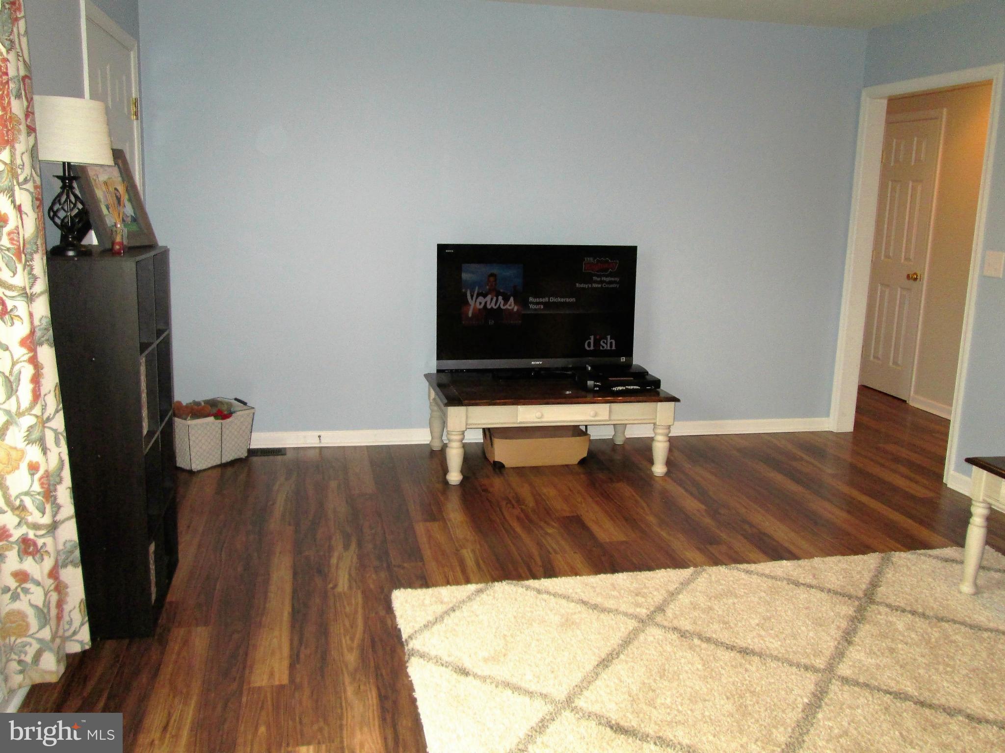 23491 Brunkhorst Road Preston, MD 21655 - Photo 9 of 16 Living Room