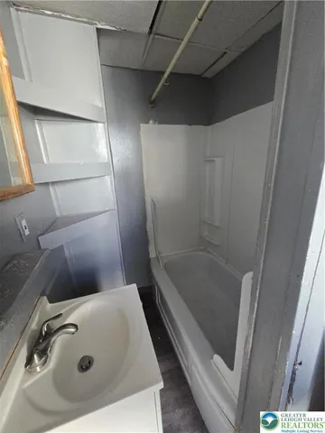 a bathroom with a tub