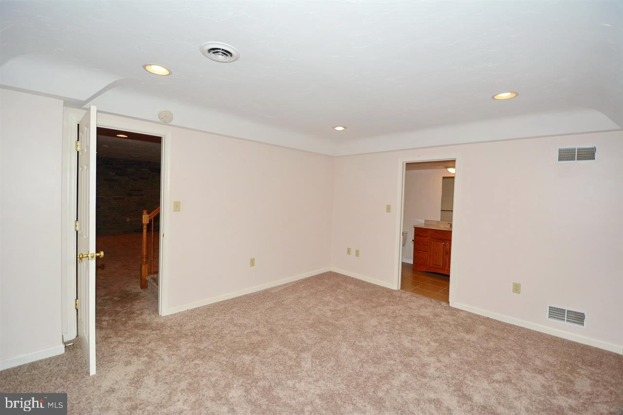 5386 Field Pointe Drive Spring Grove, PA 17362 - Photo 23 of 29