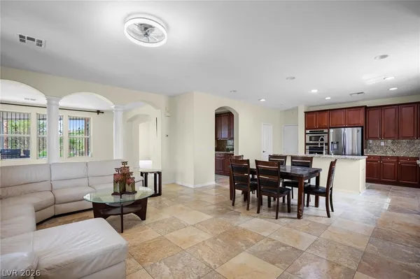 $3,800 | 7583 Cactus Peak Court, Las Vegas, NV 89113