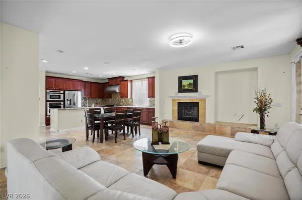 $3,800 | 7583 Cactus Peak Court, Las Vegas, NV 89113