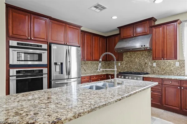 $3,800 | 7583 Cactus Peak Court, Las Vegas, NV 89113