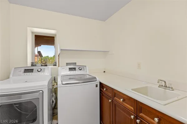 $3,800 | 7583 Cactus Peak Court, Las Vegas, NV 89113