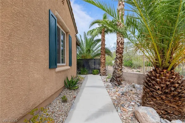 $3,800 | 7583 Cactus Peak Court, Las Vegas, NV 89113